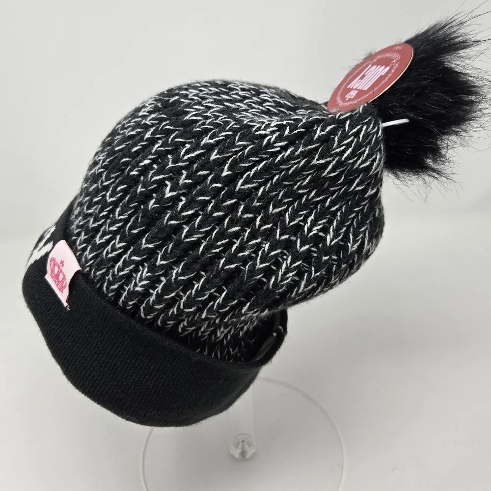 NWT JUICY COUTURE BLACK & WHITE POM POM BEANIE HAT KNITWEAR WOMEN OS CROCHET